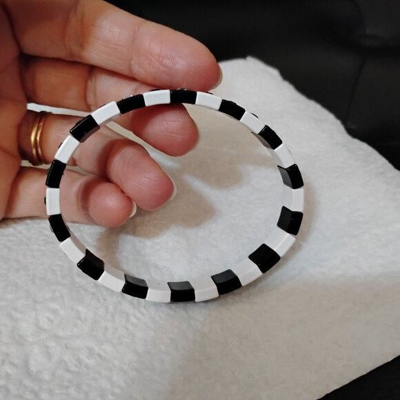 Unisex Black&White Reflective Inserts Geometric Beads Mix Media Elastic Bracelet - Picture 4 of 9